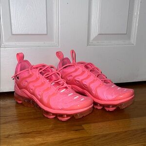 Nike Women's Bright Pink/Coral Air VaporMax Sneakers